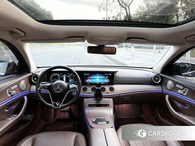Mercedes-Benz E-Class 2022 Черный из Китая, фото 3