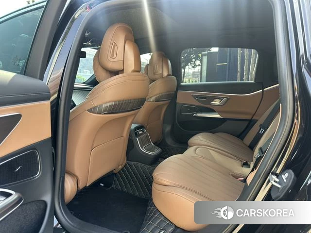 Mercedes-Benz E-Class 2025 Черный из Китая, фото 3