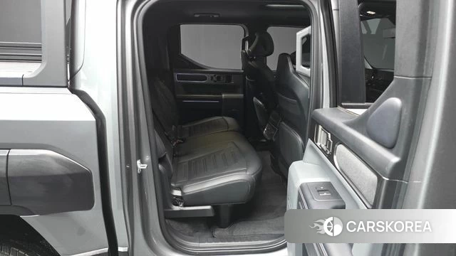 Kia Tasman 2025 Серебристо-серый из Кореи, фото 3