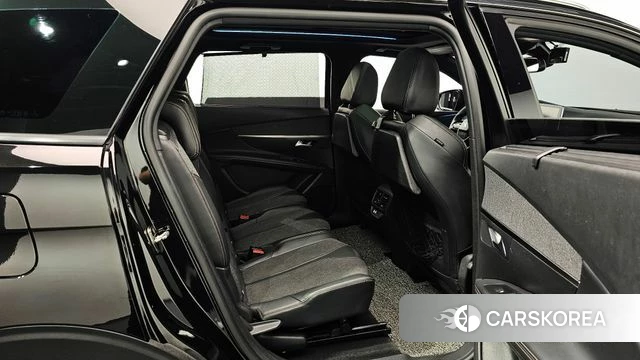 Peugeot 5008 second generation 2018 Черный из Кореи, фото 3