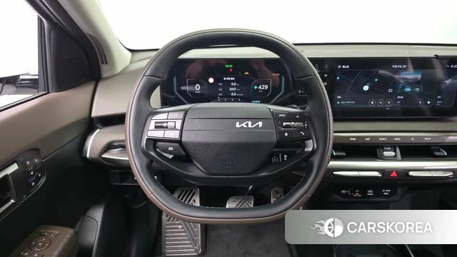 Kia EV4 2025 Белый из Кореи, фото 3