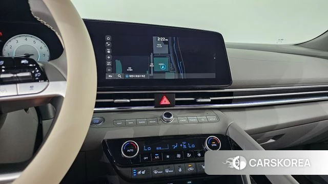 Hyundai The New Avante (CN7) 2023 Белый из Кореи, фото 3
