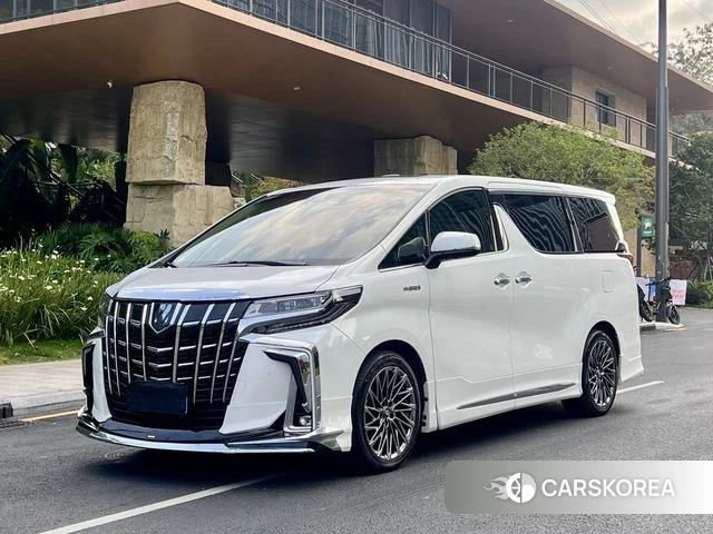Toyota Alphard 2021 Белый из Китая, фото 3