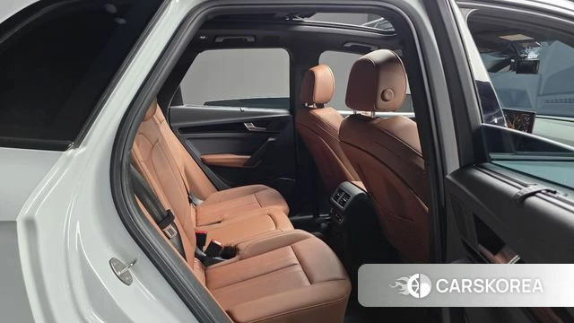 Audi Q5 (FY) 2024 Белый из Кореи, фото 3