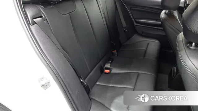 BMW 1 Series (F20) 2019 Белый из Кореи, фото 3