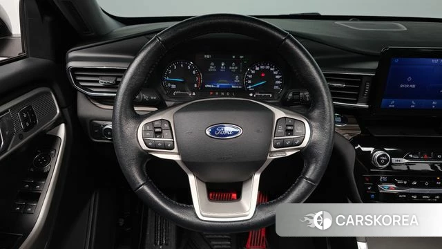 Ford Explorer 6th Generation 2021 Серебряный из Кореи, фото 3