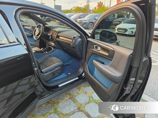 Volvo C40 Richards 2024 Черный из Кореи, фото 3