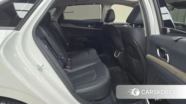 Kia K5 3rd generation 2023 Белый из Кореи, фото 3