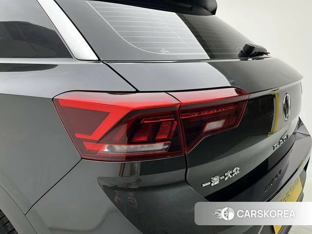 Volkswagen T-Roc 2021 Черный из Китая, фото 3