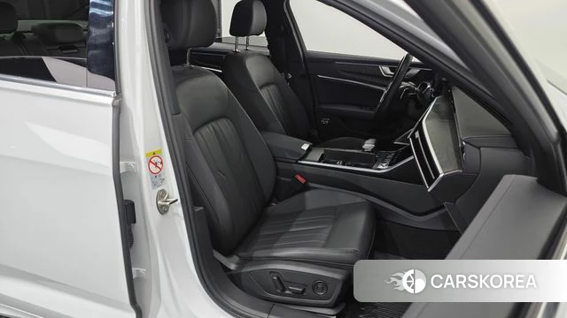 Audi A6 (C8) 2022 Белый из Кореи, фото 3