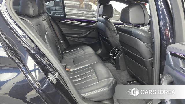 BMW 5 Series (G30) 2019 Черный из Кореи, фото 3