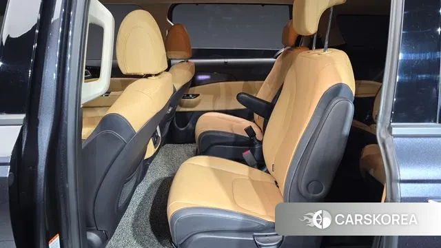 Kia Carnival 4th generation 2022 Серый из Кореи, фото 3