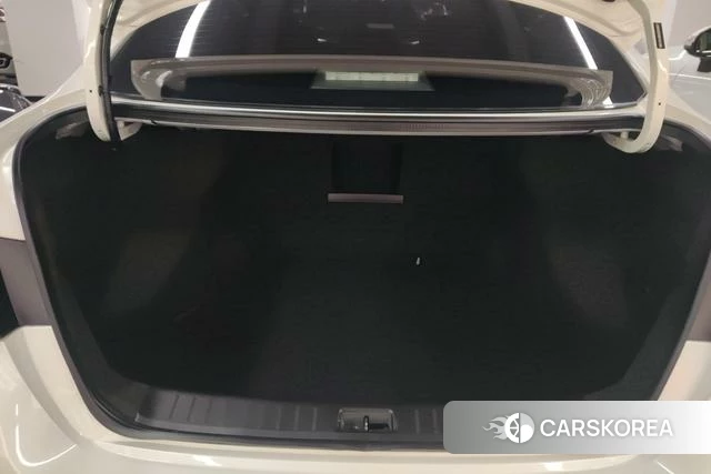 Nissan Sylphy 2021 Белый из Китая, фото 3