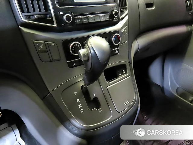 Hyundai The New Grand Starex 2019 Серебристо-серый из Кореи, фото 3
