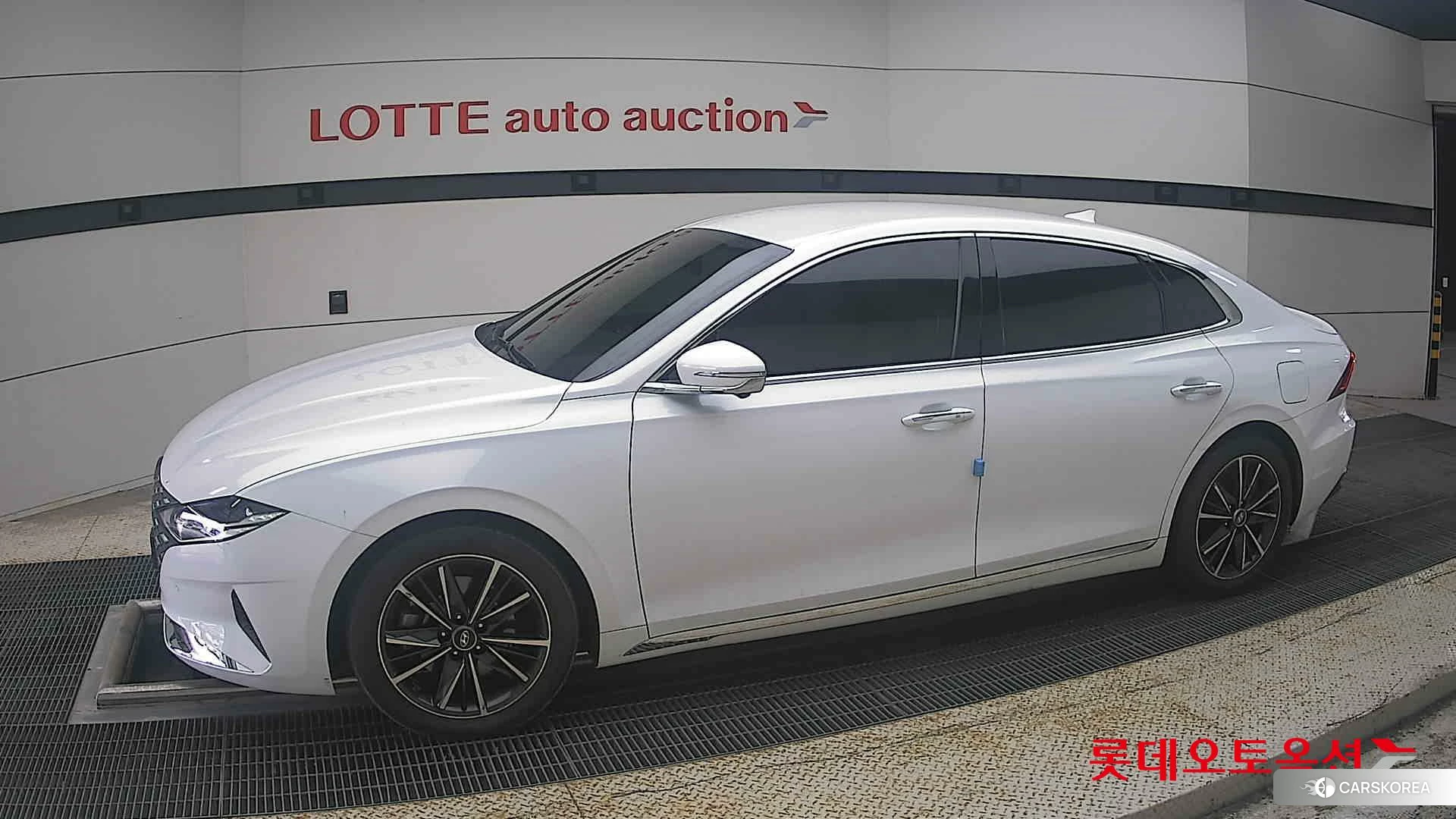 Hyundai Grandeur 2020 Белый из Кореи, фото 3