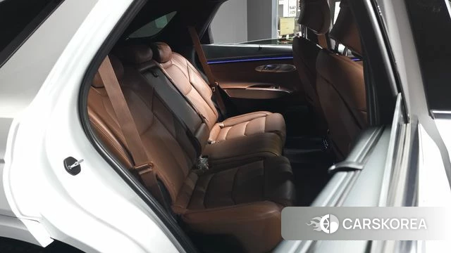 Genesis GV70 2024 Белый из Кореи, фото 3