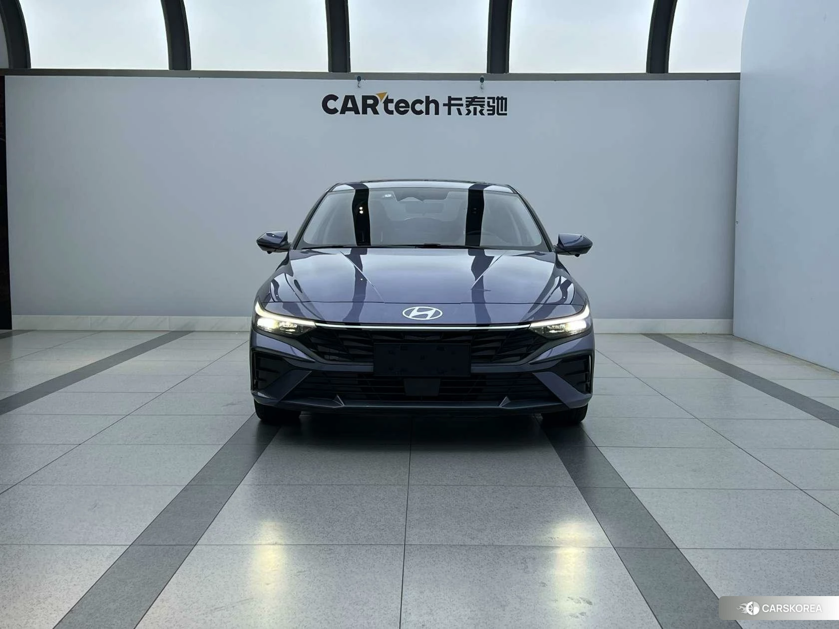 Hyundai Elantra 2023 Синий из Китая, фото 3