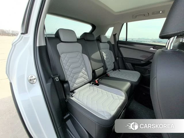 Volkswagen Tayron 2025 Белый из Китая, фото 3