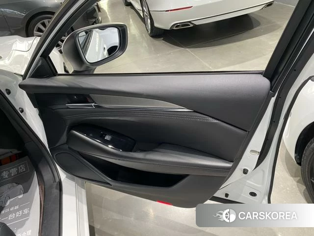 Mazda Atenza 2022 Белый из Китая, фото 3