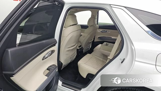 Genesis GV70 2024 Белый из Кореи, фото 3