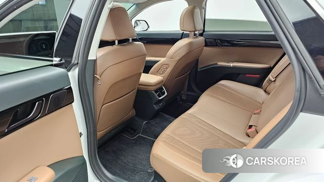 Hyundai Grandeur Hybrid (GN7) 2024 Белый из Кореи, фото 3