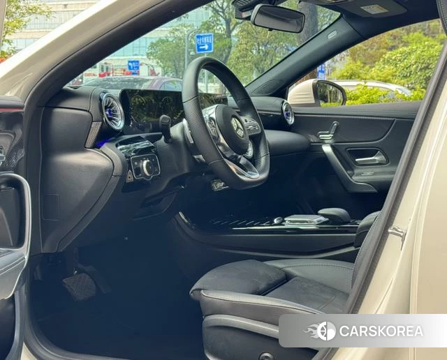 Mercedes-Benz A-Class 2023 Белый из Китая, фото 3