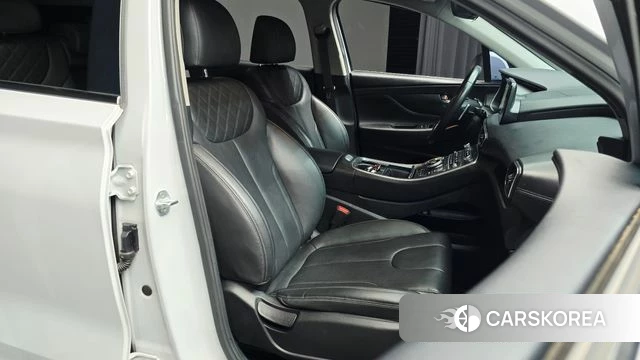 Hyundai The New Santa Fe 2022 Белый из Кореи, фото 3
