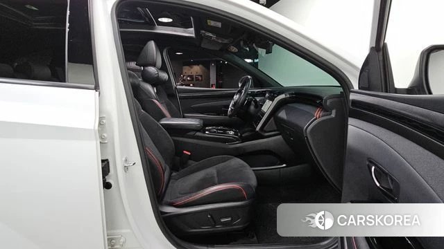 Hyundai Tucson (NX4) 2022 Белый из Кореи, фото 3
