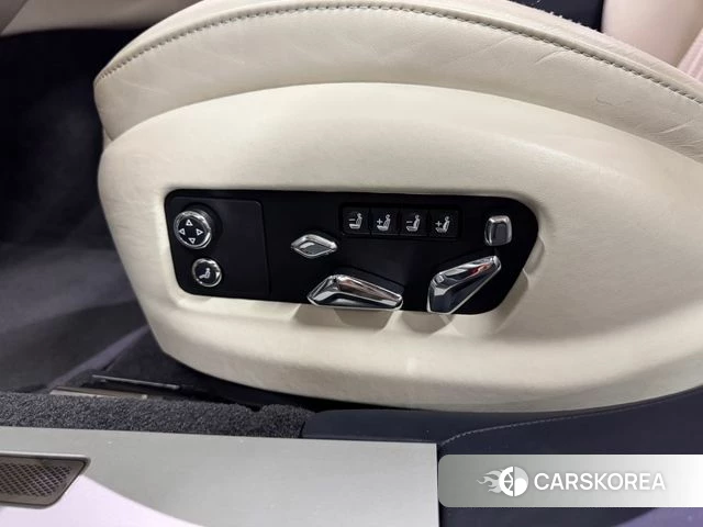 Bentley Flying Spur 3rd Generation 2021 Белый из Кореи, фото 3