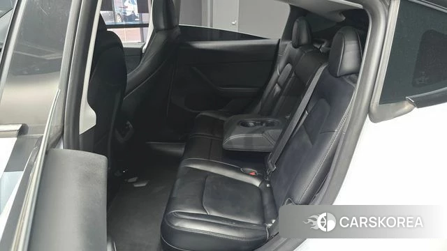Tesla Model Y 2023 Белый из Кореи, фото 3