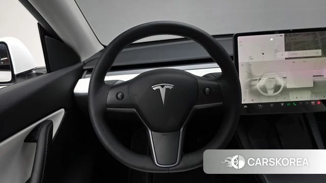 Tesla Model Y 2021 Белый из Кореи, фото 3