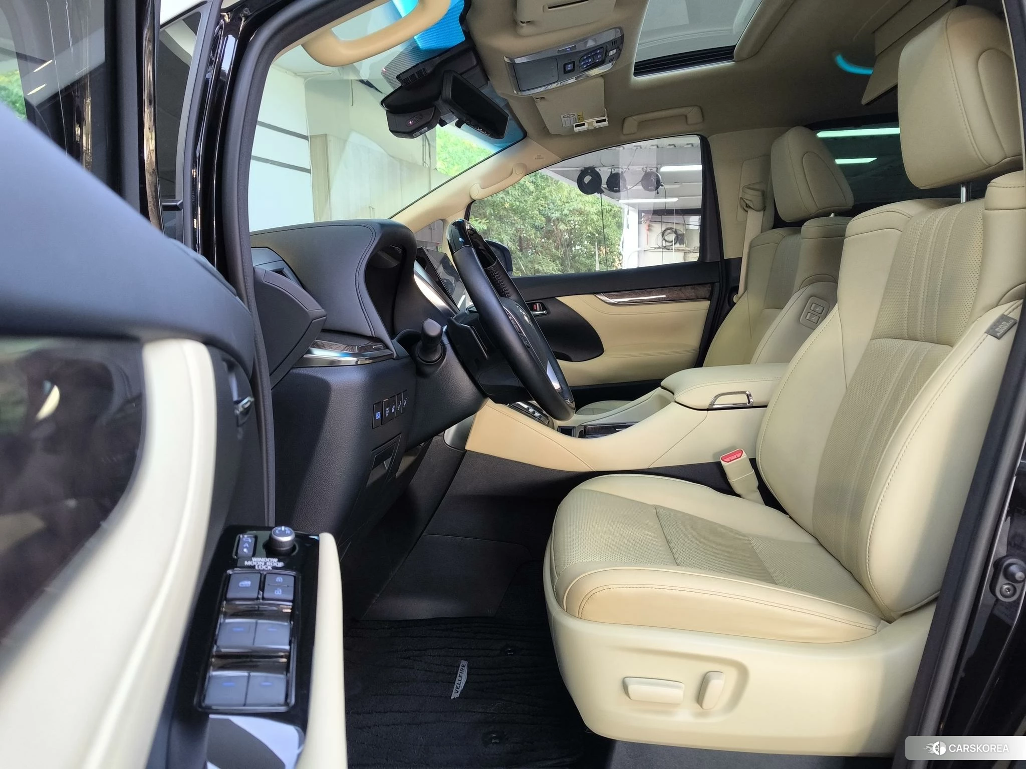 Toyota Vellfire 2021 Белый из Китая, фото 3