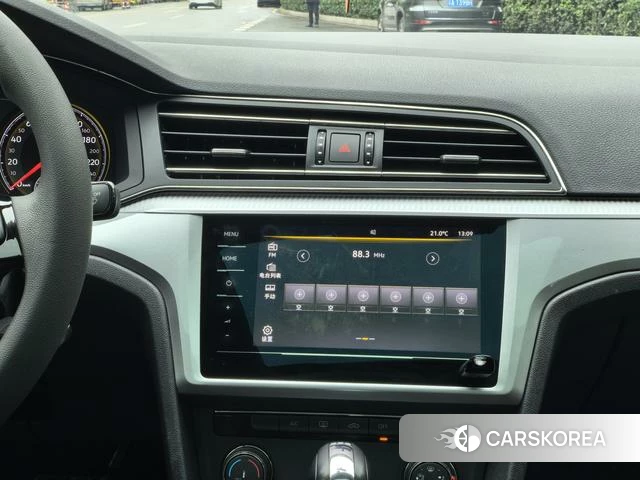 Volkswagen Lamando 2021 Белый из Китая, фото 3
