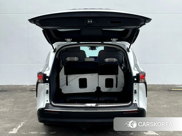 Toyota Sienna 2022 Белый из Китая, фото 3