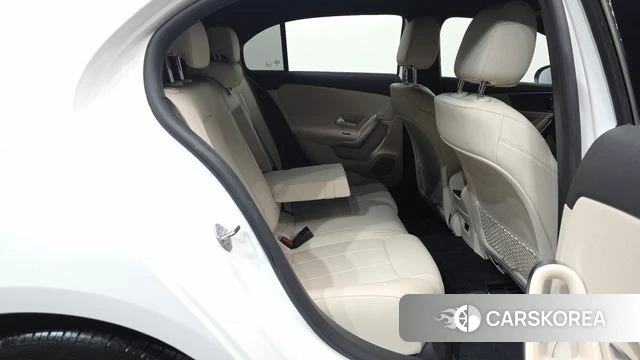Mercedes-Benz A-Class W177 2022 Белый из Кореи, фото 3