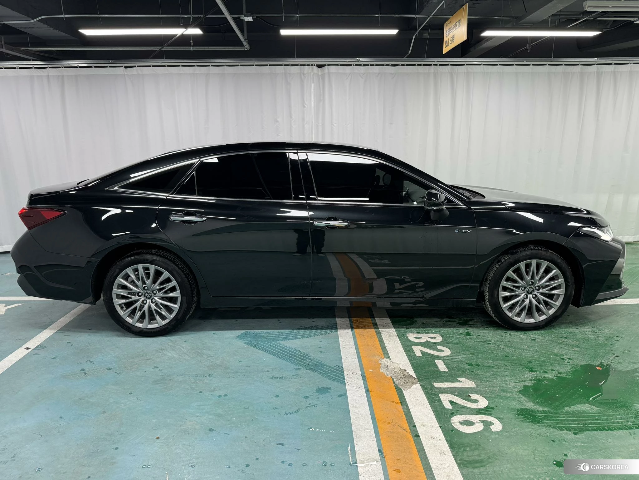 Toyota Avalon 2024 Черный из Китая, фото 3