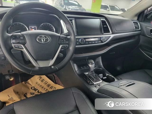 Toyota Highlander 2021 Белый из Китая, фото 3