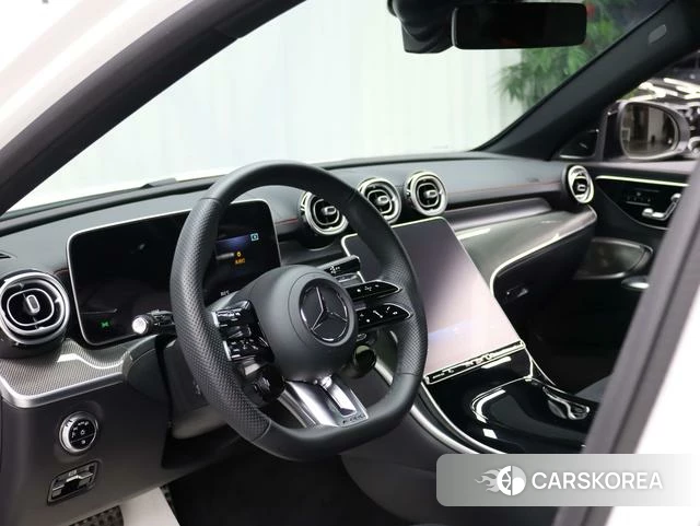 Mercedes-Benz AMG C-Class 2025 Белый из Китая, фото 3