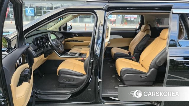 Kia Carnival 4th generation 2022 Черный из Кореи, фото 3