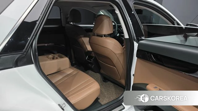 Hyundai Grandeur Hybrid (GN7) 2023 Белый из Кореи, фото 3