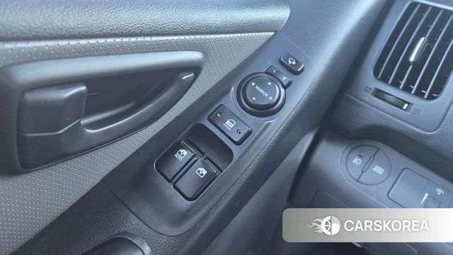 Hyundai The New Grand Starex 2019 Белый из Кореи, фото 3