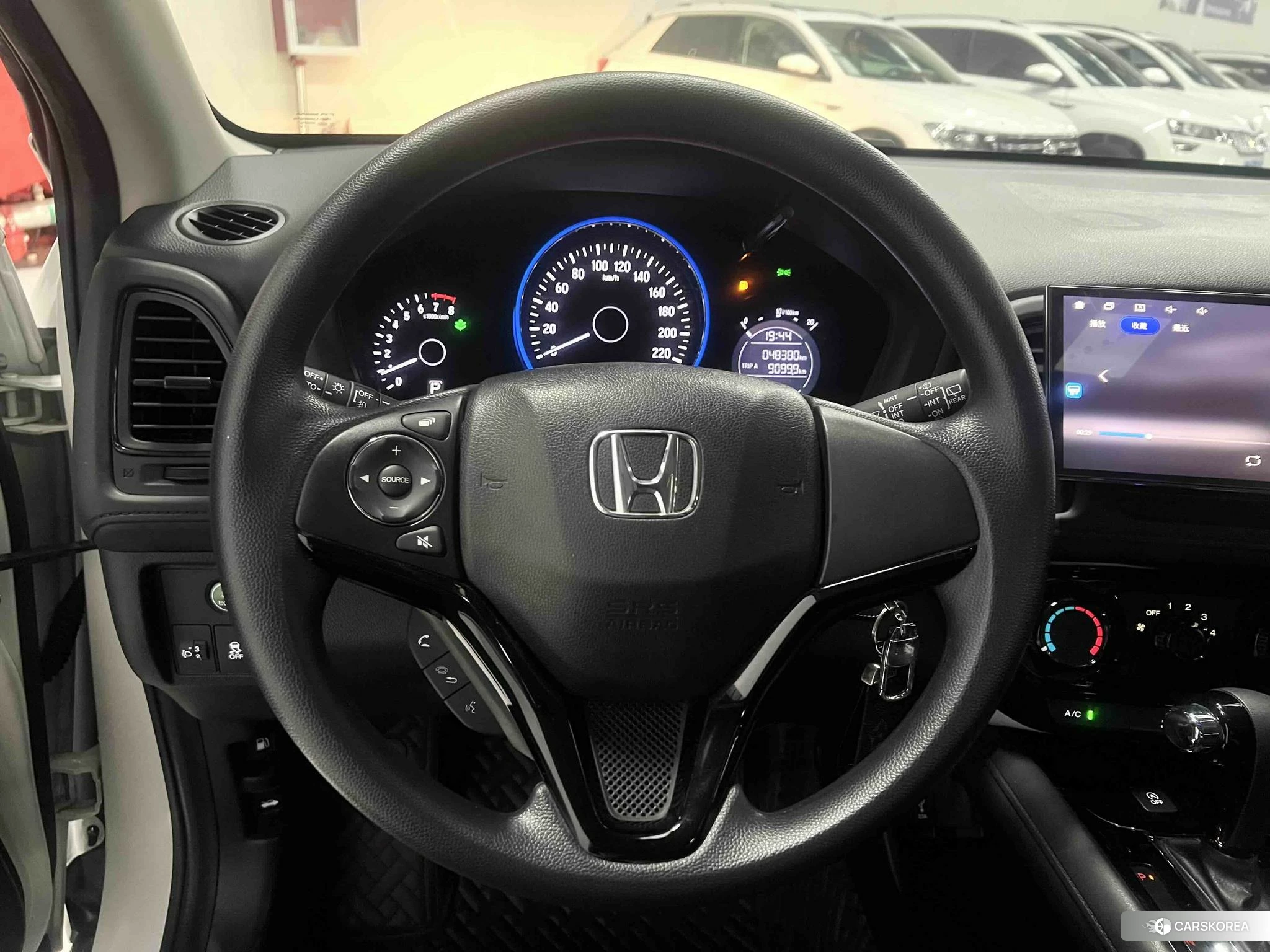 Honda Vezel 2020 Белый из Китая, фото 3