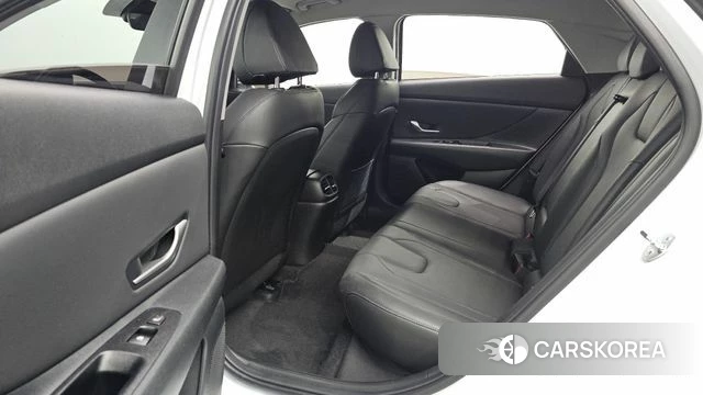 Hyundai Avante (CN7) 2023 Белый из Кореи, фото 3
