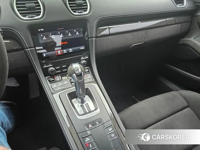Porsche 718 Cayman 2022 Серебристо-серый из Кореи, фото 3