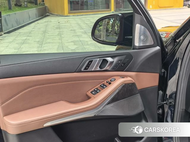 BMW X5 2021 Черный из Китая, фото 3