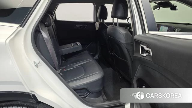 Kia Sportage 5th Generation Hybrid 2023 Белый из Кореи, фото 3