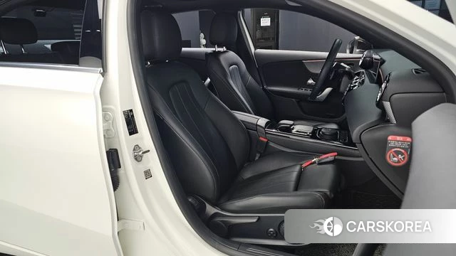 Mercedes-Benz A-Class W177 2020 Белый из Кореи, фото 3