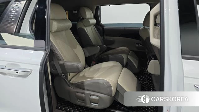 Kia Carnival 4th generation 2023 Белый из Кореи, фото 3