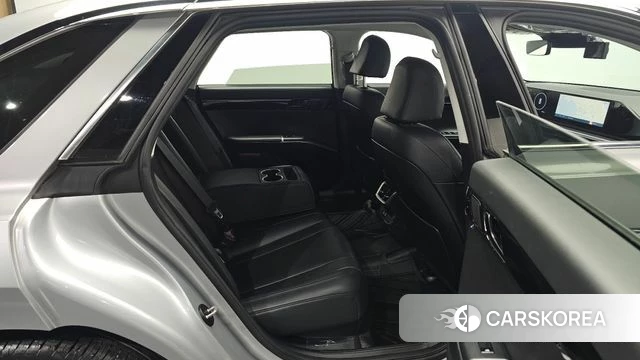 Hyundai Grandeur (GN7) 2023 Серебряный из Кореи, фото 3