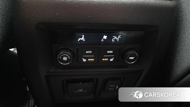 Chevrolet (GM Daewoo) Traverse 2023 Черный из Кореи, фото 3